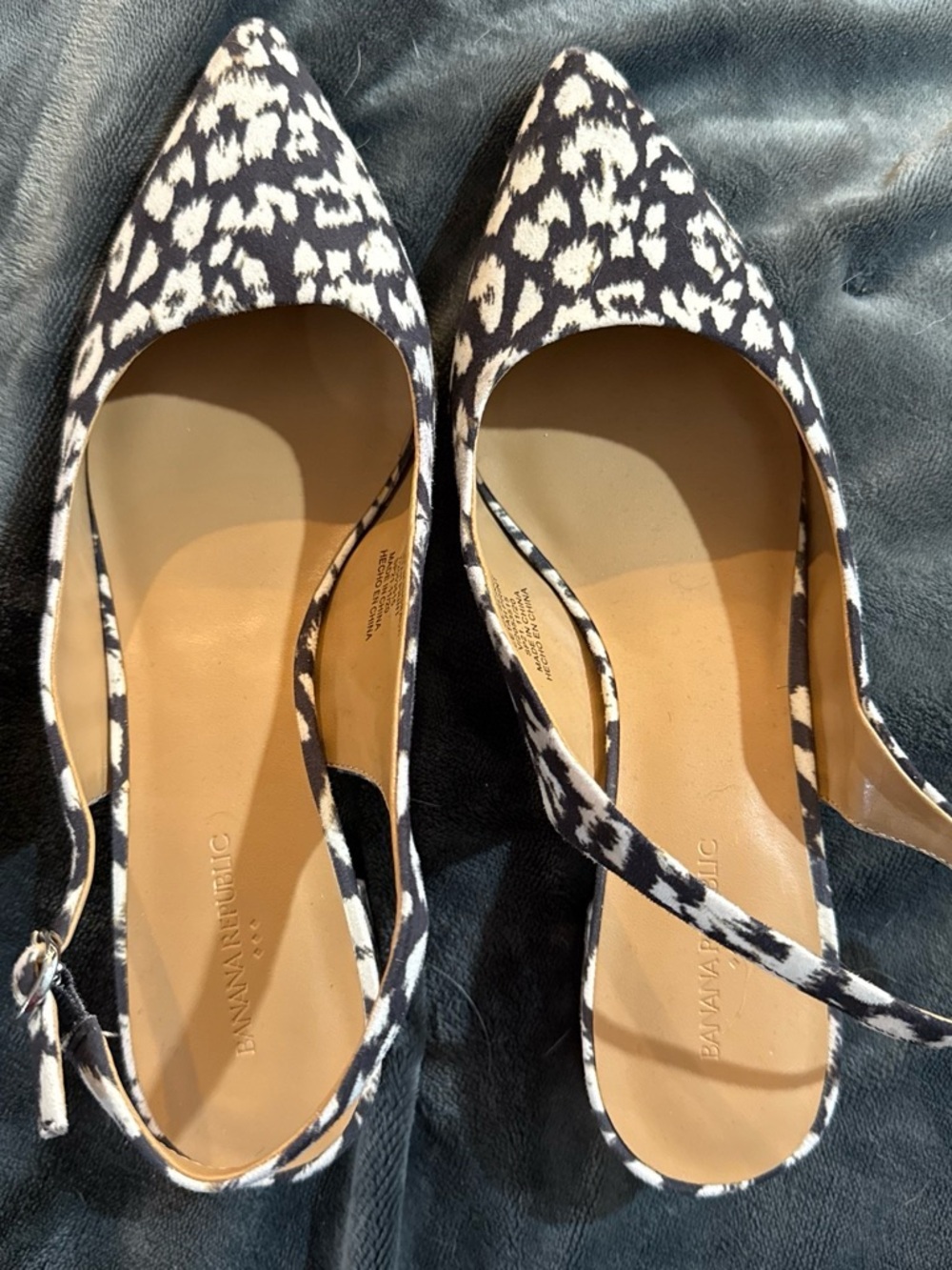 Banana Republic Black & White Leopard-Print Pointed Slingback Flats